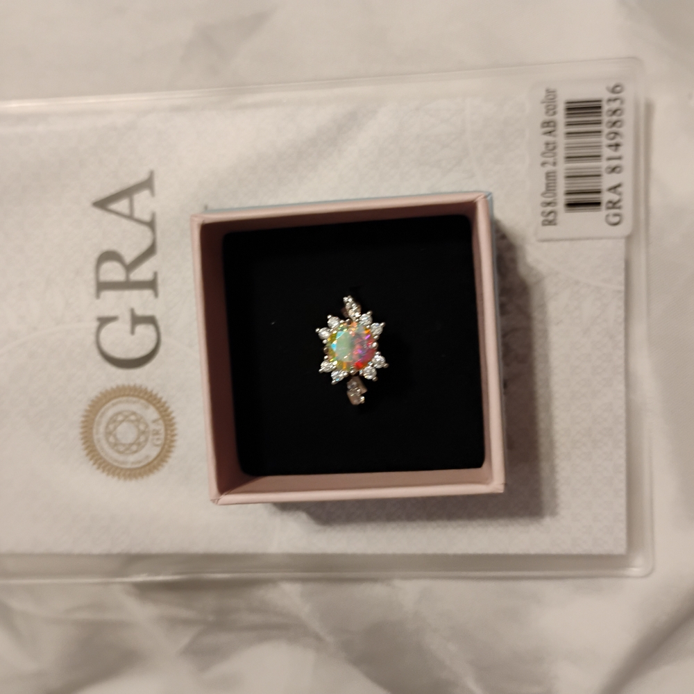 Moissanite bubble Stone Starburst Ring - Picture 4 of 7